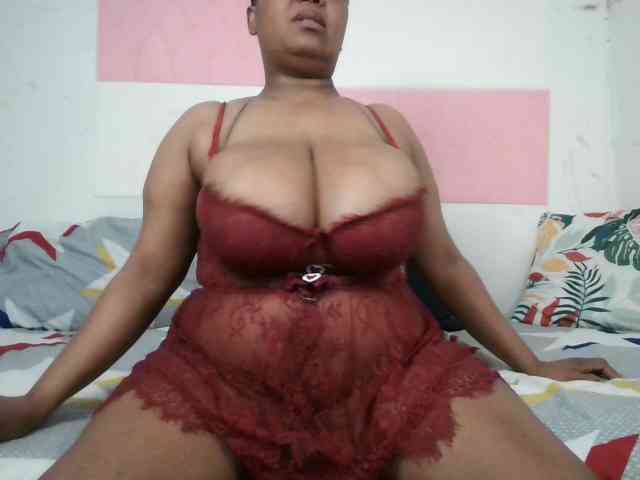 BIGTITTISXX
