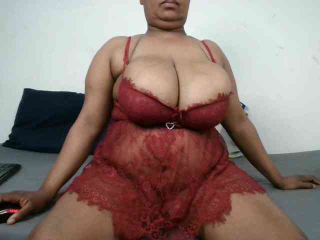 BIGTITTISXX