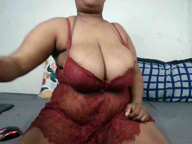 BIGTITTISXX