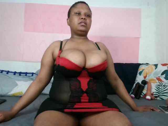 BIGTITTISXX BIGTITTISXX