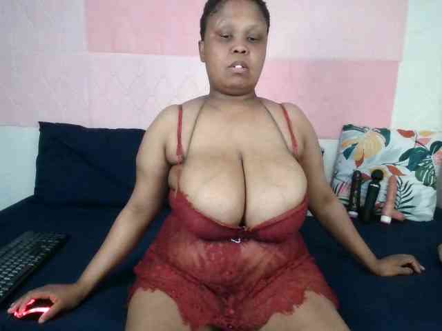 BIGTITTISXX