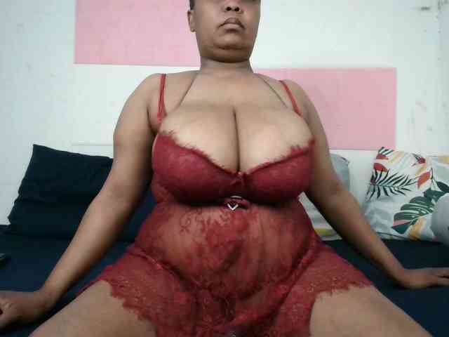 BIGTITTISXX