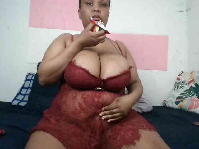 BIGTITTISXX webcam