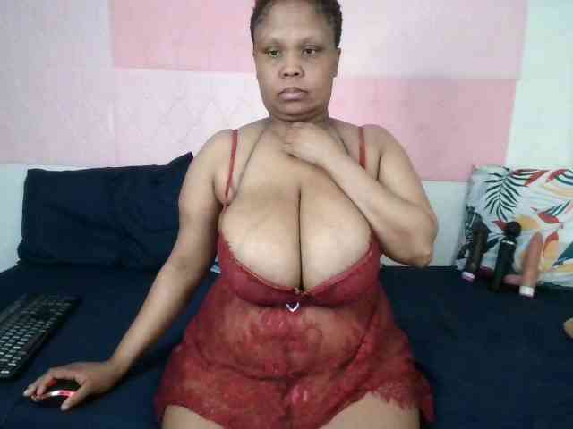 BIGTITTISXX