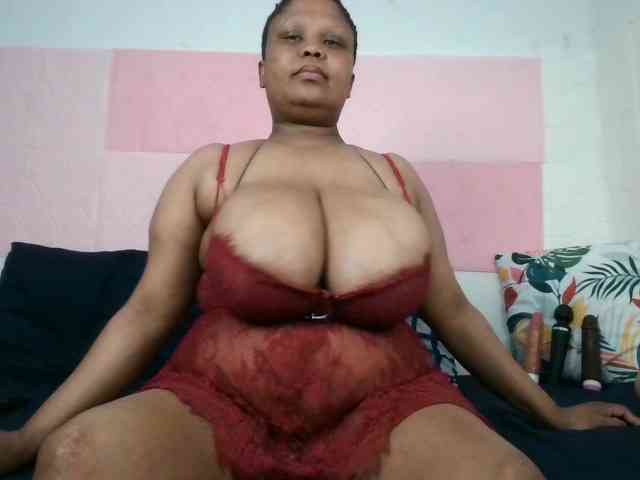 BIGTITTISXX