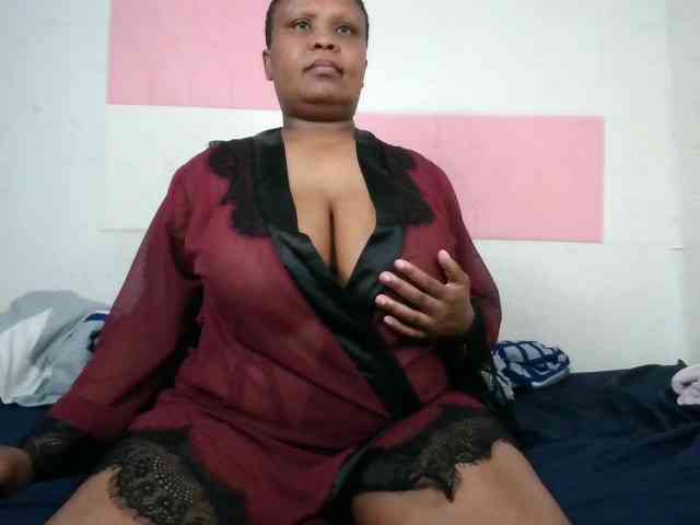 BIGTITTISXX
