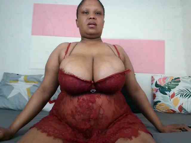 BIGTITTISXX webcam