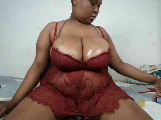BIGTITTISXX