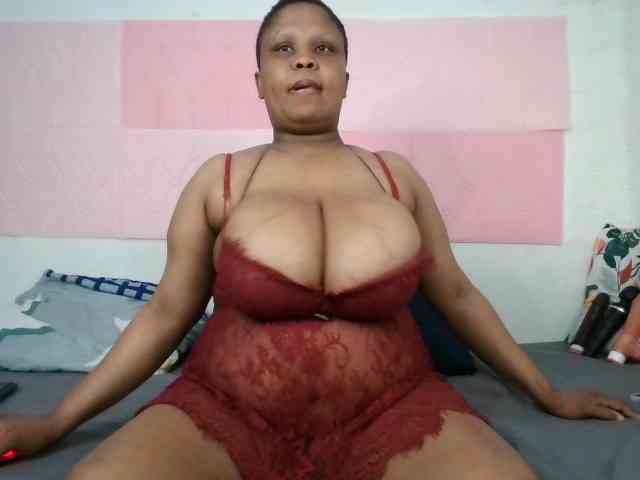 BIGTITTISXX