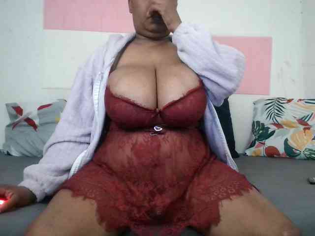 BIGTITTISXX