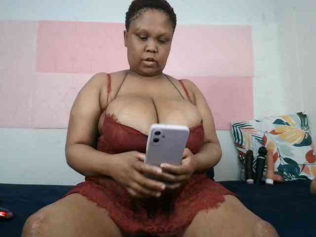 BIGTITTISXX