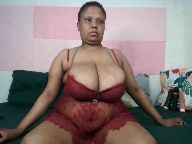 BIGTITTISXX