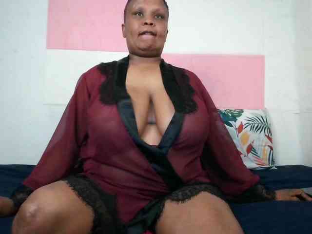 BIGTITTISXX BIGTITTISXX