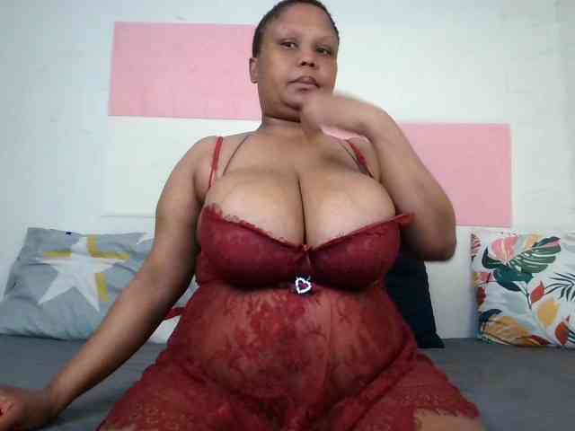 BIGTITTISXX webcam