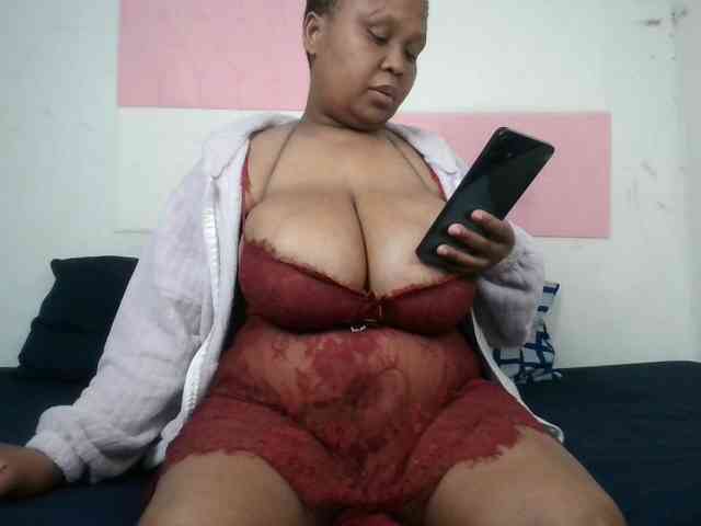 BIGTITTISXX