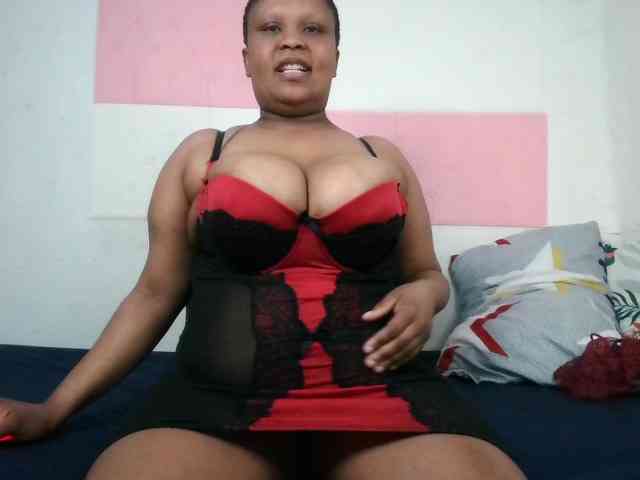 BIGTITTISXX webcam