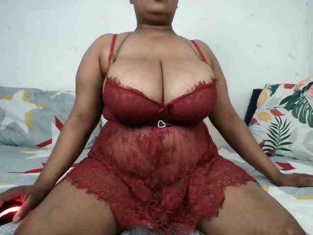 BIGTITTISXX