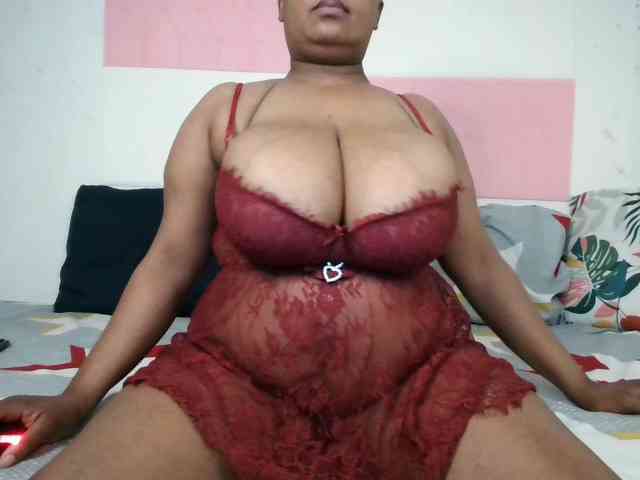 BIGTITTISXX webcam