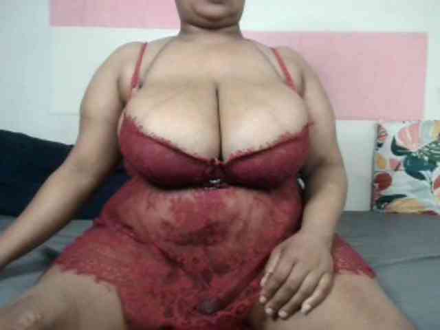 BIGTITTISXX BIGTITTISXX