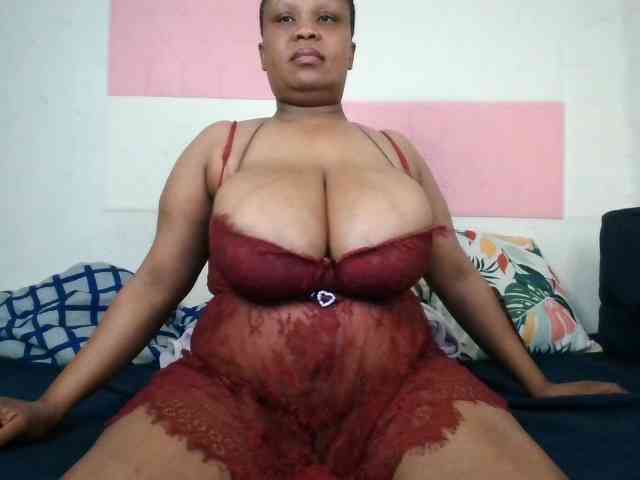 BIGTITTISXX webcam