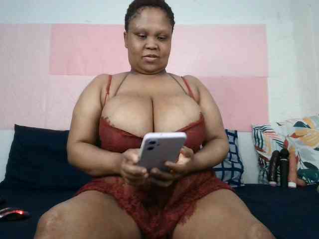 BIGTITTISXX