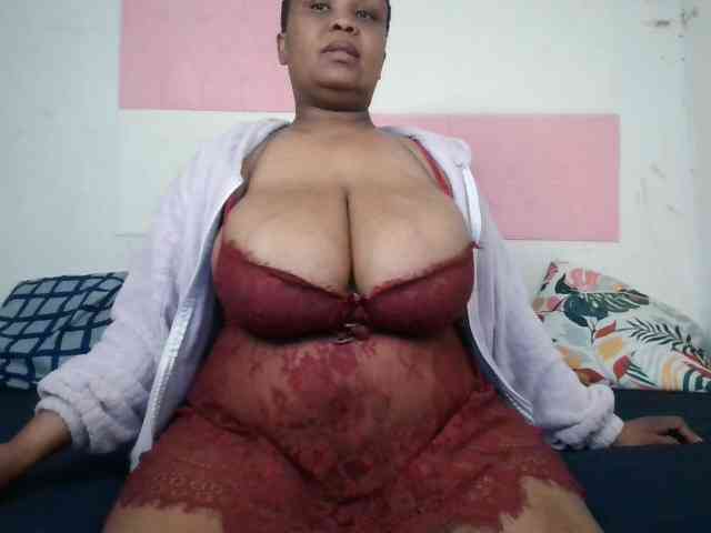 BIGTITTISXX webcam