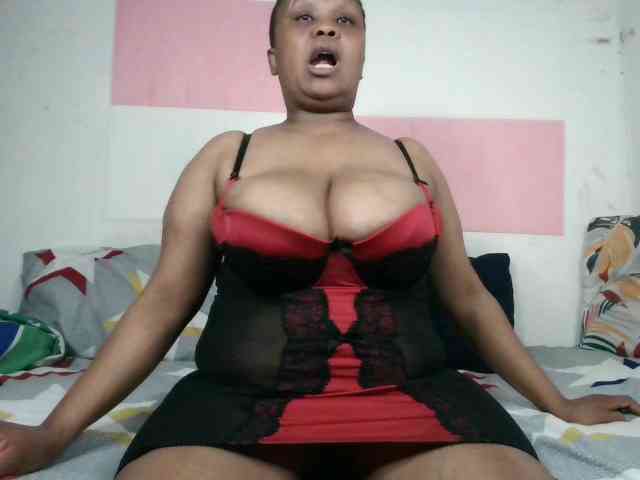 BIGTITTISXX webcam