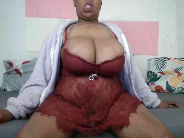 BIGTITTISXX