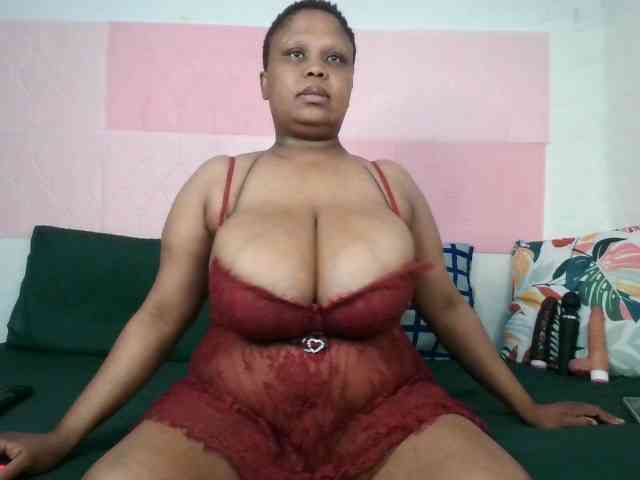 BIGTITTISXX