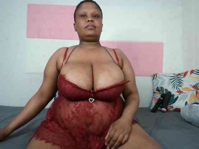 BIGTITTISXX