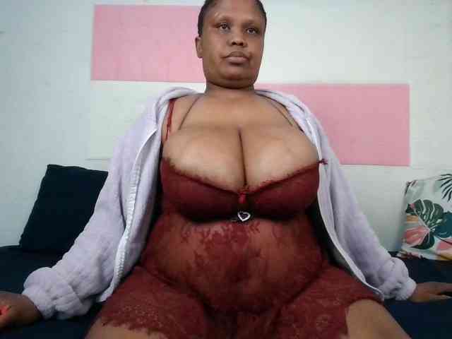 BIGTITTISXX webcam