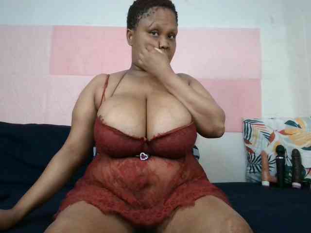 BIGTITTISXX