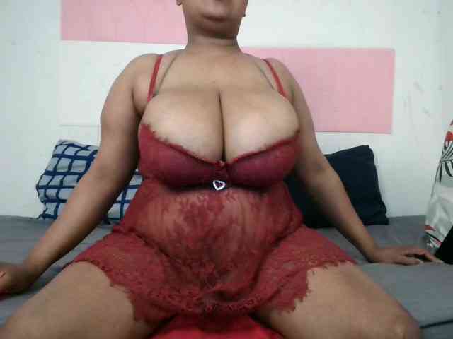 BIGTITTISXX BIGTITTISXX