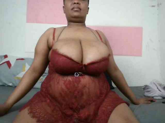 BIGTITTISXX