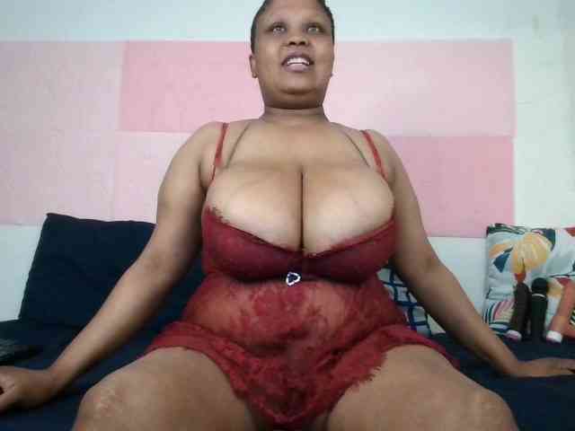 BIGTITTISXX