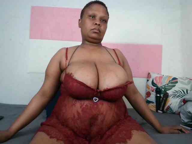 BIGTITTISXX