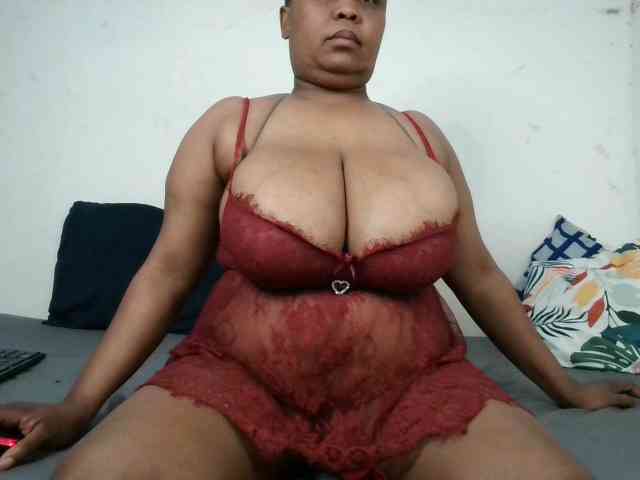 BIGTITTISXX