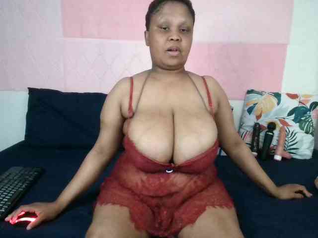 BIGTITTISXX