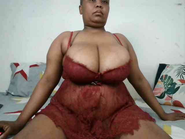 BIGTITTISXX