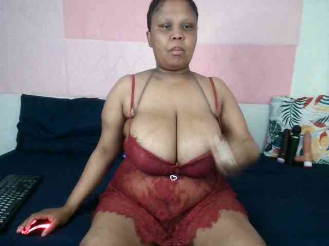 BIGTITTISXX