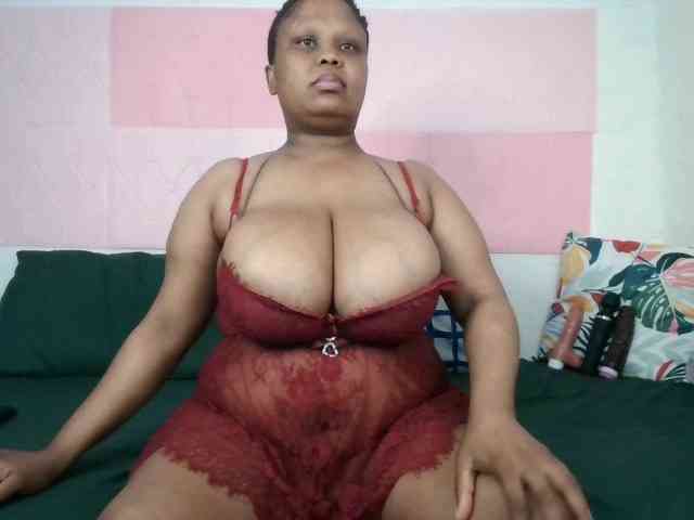 BIGTITTISXX