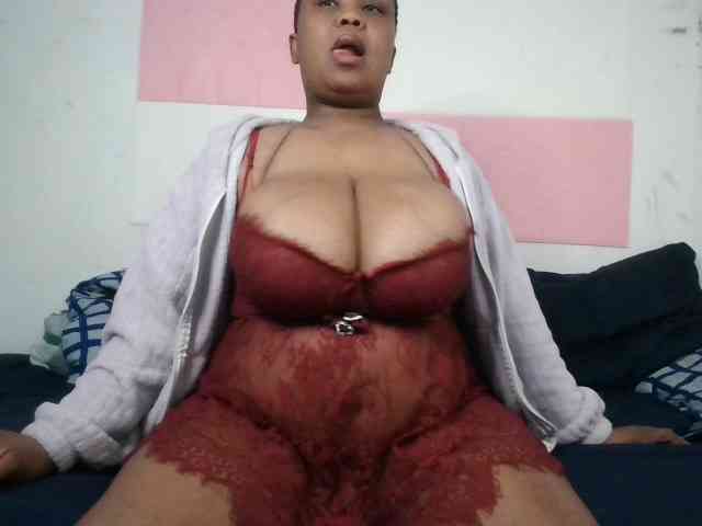 BIGTITTISXX Live Webcam on BongaCams