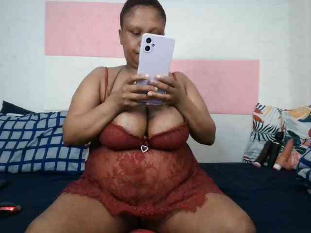BIGTITTISXX