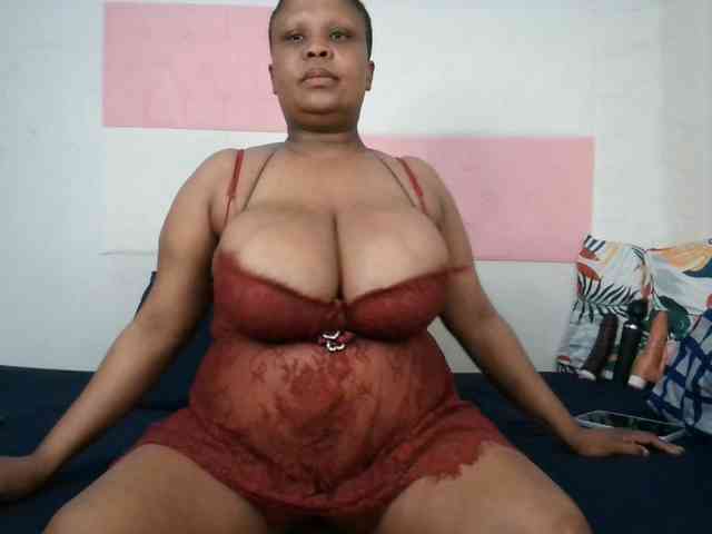 BIGTITTISXX