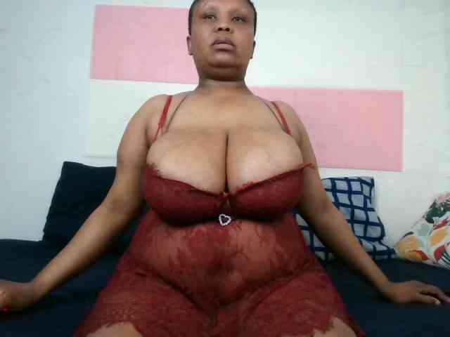 BIGTITTISXX webcam