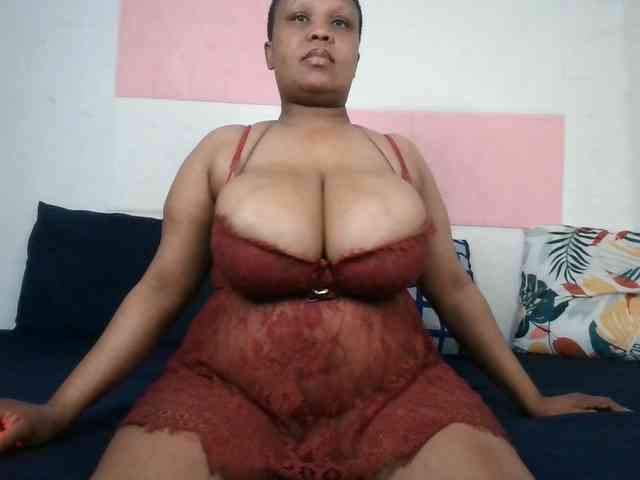 BIGTITTISXX webcam