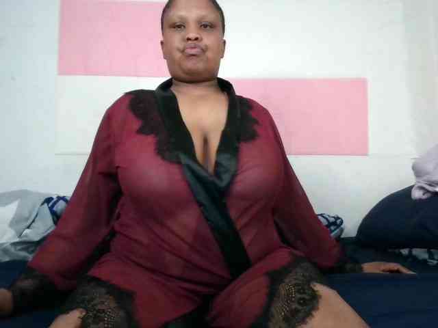 BIGTITTISXX webcam
