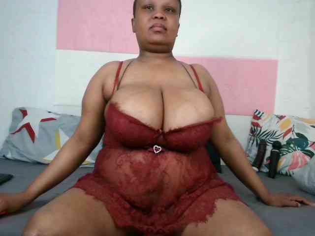 BIGTITTISXX webcam