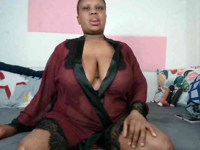BIGTITTISXX webcam
