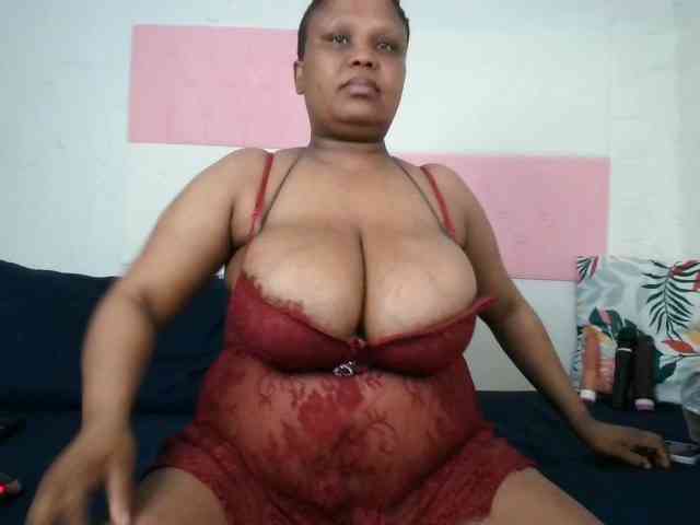 BIGTITTISXX